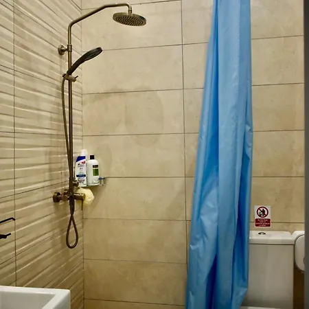 Secret - Rose 民宿 Tarxien